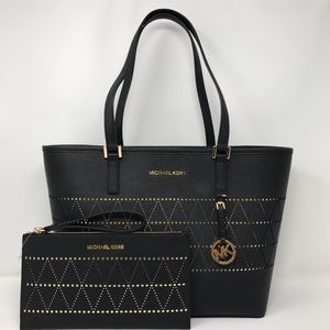 Michael Kors Jet Set Med Carryall Tote + Wristlet